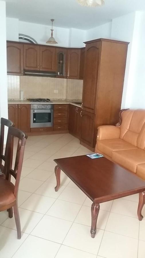 Renting House Vlorë Buitenkant foto
