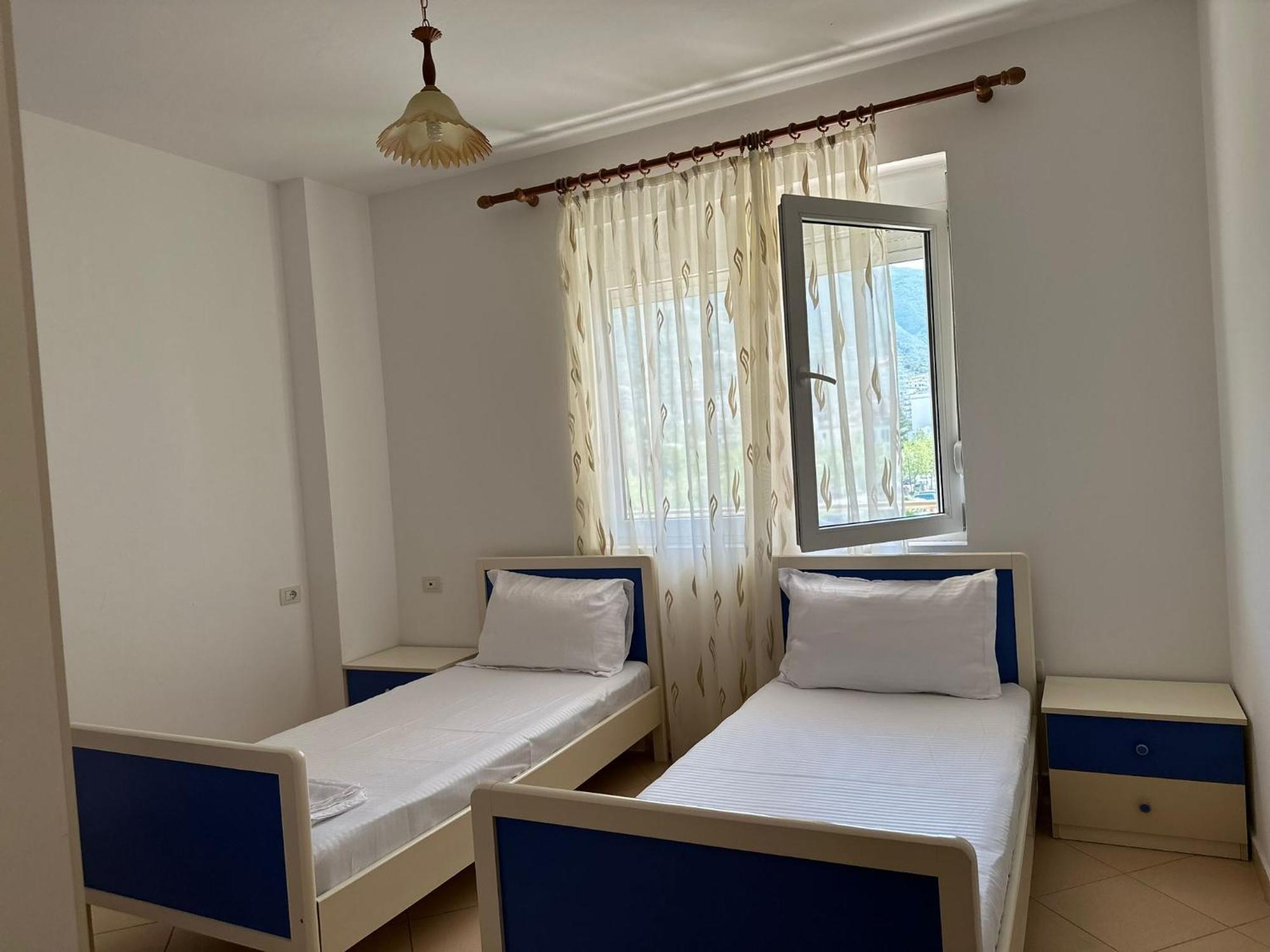 Renting House Vlorë Buitenkant foto