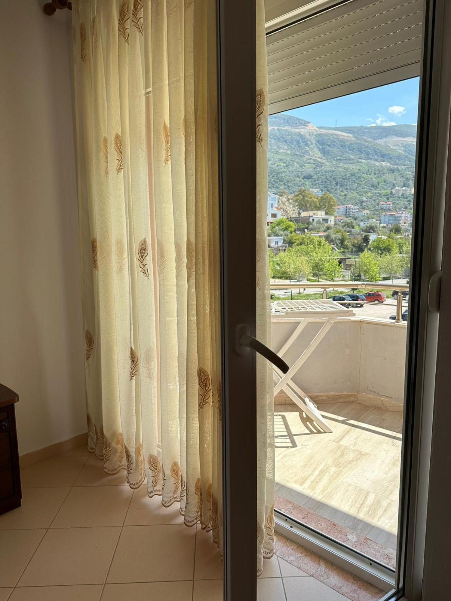 Renting House Vlorë Buitenkant foto